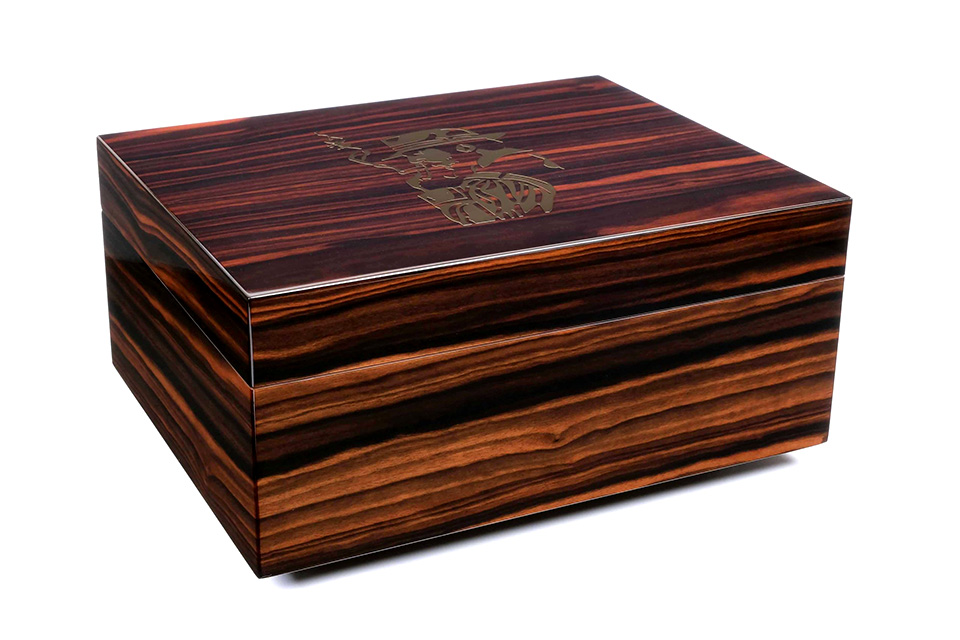 sv50-ebony-smoker-gold-scaled